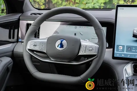 腾势N8L DM：全家人一起出游，大六座SUV该怎么选？-1