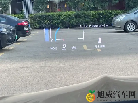 奔驰新款GLS450加装原厂HUD抬头显示系统，多一个功能多一份保障-2