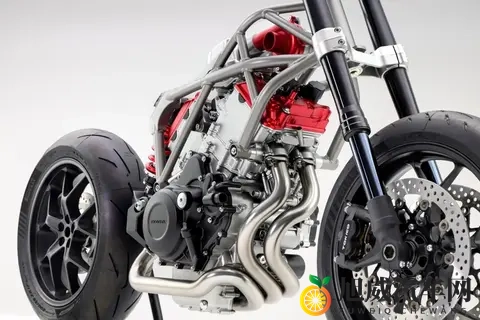 EICMA前瞻｜国际大牌齐聚米兰，这 9 款车型值得关注！-3