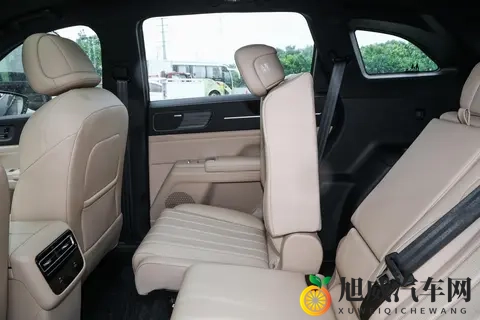 开了2025款捷途山海L7 PLUS，我觉得家用SUV就应该这样-2