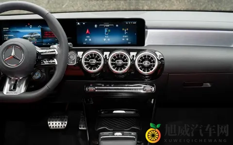 官方零百提速51s，最大功率225kW，动态体验2025款奔驰A级AMG-2