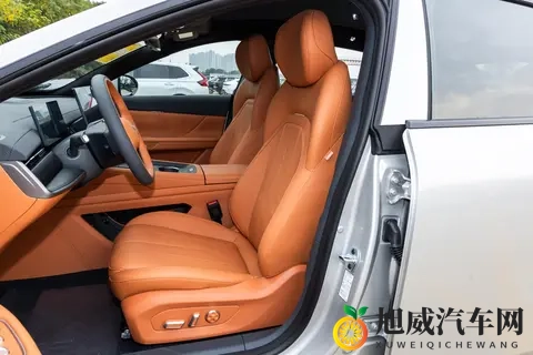 15万级轿跑竟全系标配激光雷达？东风奕派eπ007+升级上市！-1