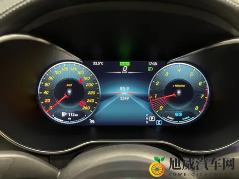 开了不到一年就换？准新一手奔驰C级，这价格真香！-3