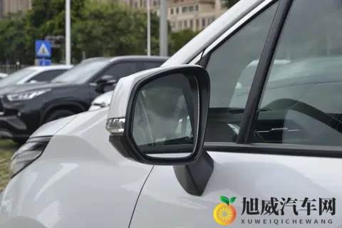 丰田赛那导购手册-2