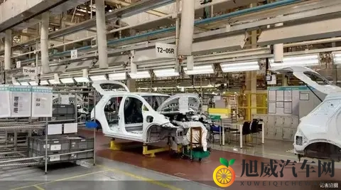 男生和女生一起差差差的APP：汽车爱好者福音：全新APP打造汽车社交圈-3