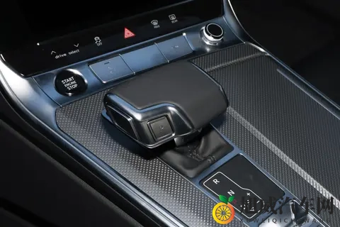 价格战愈发激烈！奥迪A6L已跌至282万，30天卖出16011辆-1