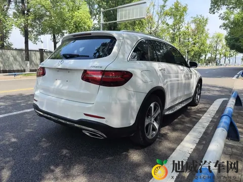 开了7年,11万多拿下17款奔驰GLC,这价格香不香?-1