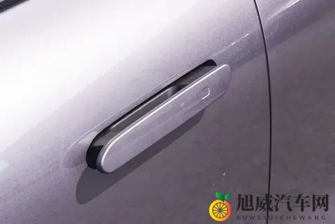 试驾星纪元ES，全家人都满意，综合续航1645公里，性价比确实高！-3