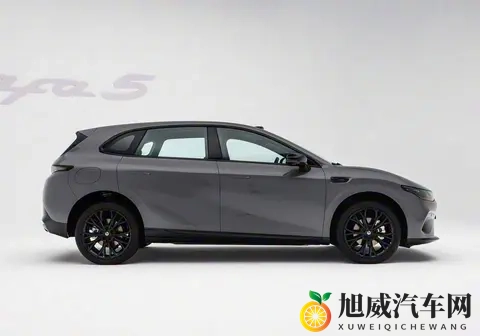 1058万元起，全新零跑lafa5开启预售，配激光雷达_续航最高605km-1