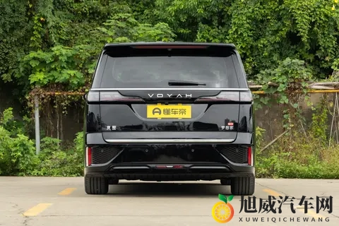 26款岚图梦想家：家庭商务都合适，18小时大定破万，魔力在哪？-3