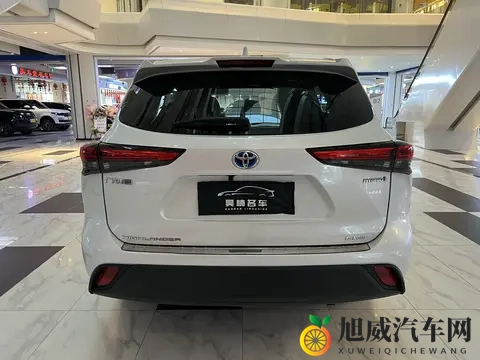 20万出头拿下丰田汉兰达，奶爸家用准新车？-1