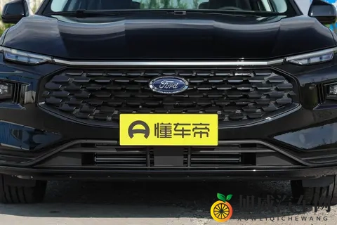 试驾福特蒙迪欧:20T 豪华型 15 万内拿下,运动版 5 秒破百还省油-1