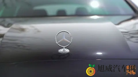 BBA不行了？在国产新能源多轮围剿下，为何唯独奔驰E级还能坚挺？-2