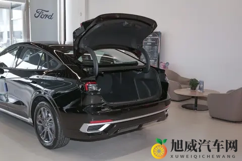 长安福特放大招了！蒙迪欧20T豪华型：大马力+低油耗，真香！-3