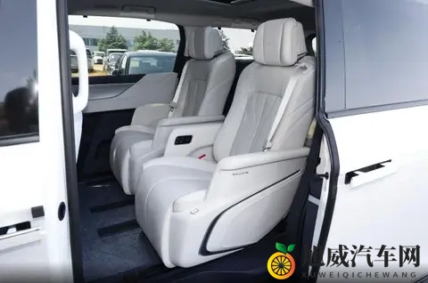 为什么陆上公务舱20T先享版才是最值得推荐的?别克GL8导购指南-3