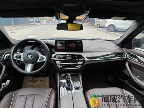 保守妻子的3p经历：新科技汽车，颠覆传统驾驶体验-2