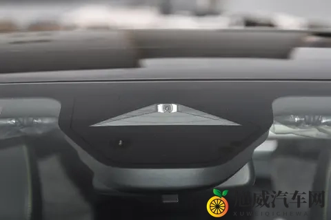 15万左右入手的蒙迪欧，动力强劲油耗低，家用舒适又省心-2