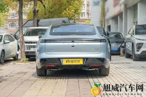 2025 款星纪元 ES 唠明白：从价格到辅助驾驶，到底值不值得买？​-2