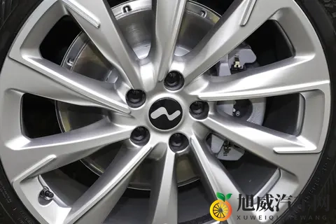 25万级SUV怎么选?别总盯着新势力,乐道L60长续航版更靠谱-2