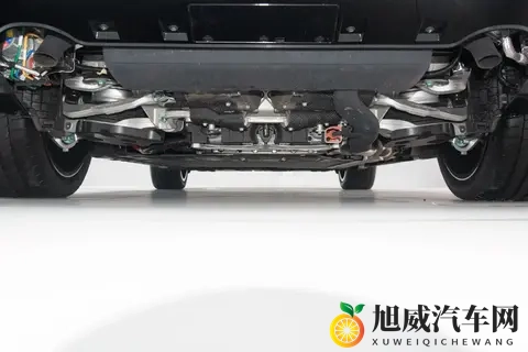 盘点3款豪华大六座：15-50万皆可选，还带魔毯空悬_激光雷达_投影-3