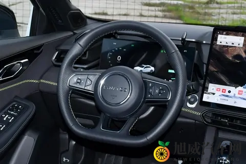 第三代领克03：紧凑型燃油轿车市场的实力新选择-1