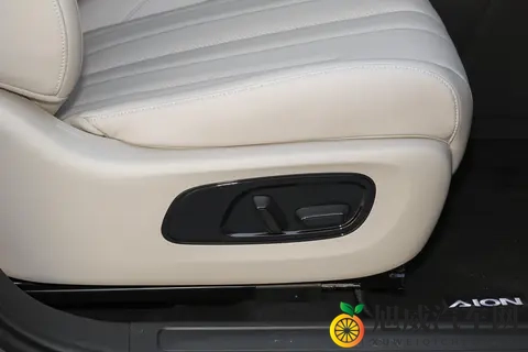 1268 万终结增程焦虑！AION i60 增程版预售：家用车的优质答案？-2