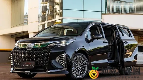 丰田赛那定制版亮相 配冰箱彩电大沙发 豪华感提升-1