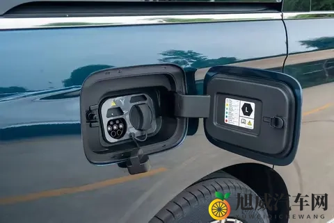 1411km续航+ADS 40，26款岚图梦想家太懂出行需求-1