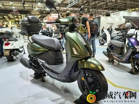 全LED灯组+双通道ABS,2026款三阳SYM Fiddle125复古踏板亮相米兰-3