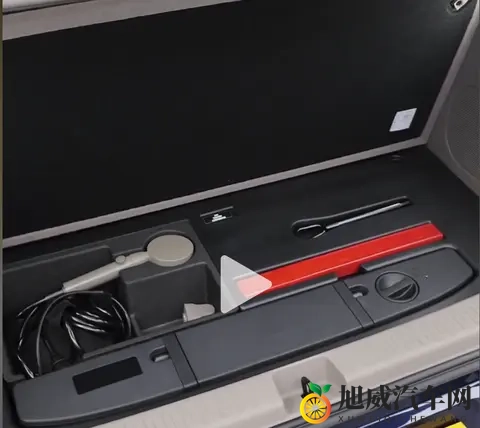 智己LS9后备箱的洗澡机和帐篷是巧思-2