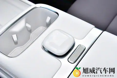 又一全新中大型轿车来袭！1099万起，启源A06开卖，网友：稳了-3