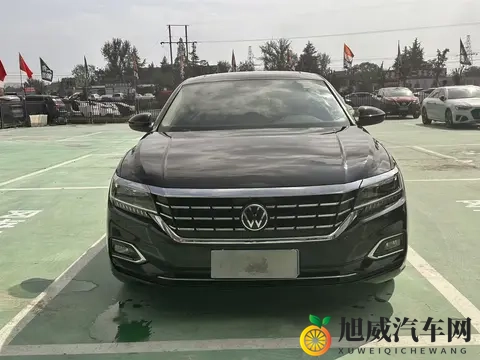 21年帕萨特，330TSI豪华版，一手准新，12万不到家用正合适-3