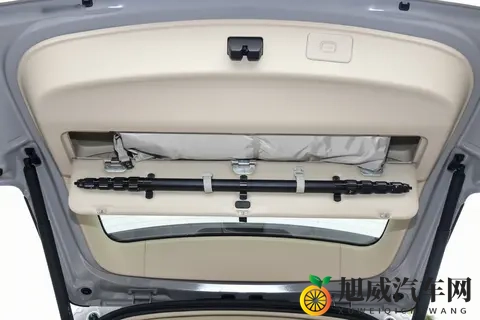 12万级插混SUV，蓝电E5 PLUS全时四驱满足驾驶乐趣-2