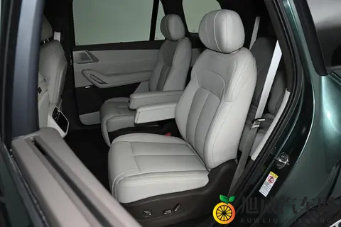 大车怎么开不累？试驾腾势N8L DM，把家用车的舒适做到位了-3