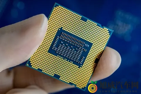 谁在给全球汽车业“断芯”？-1