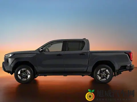 全新丰田HiLux来了:燃油与纯电版本,值不值得入手?-3