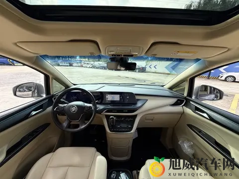 24万多拿下准新别克GL8陆尊，宜商宜家的高端MPV之选？-1