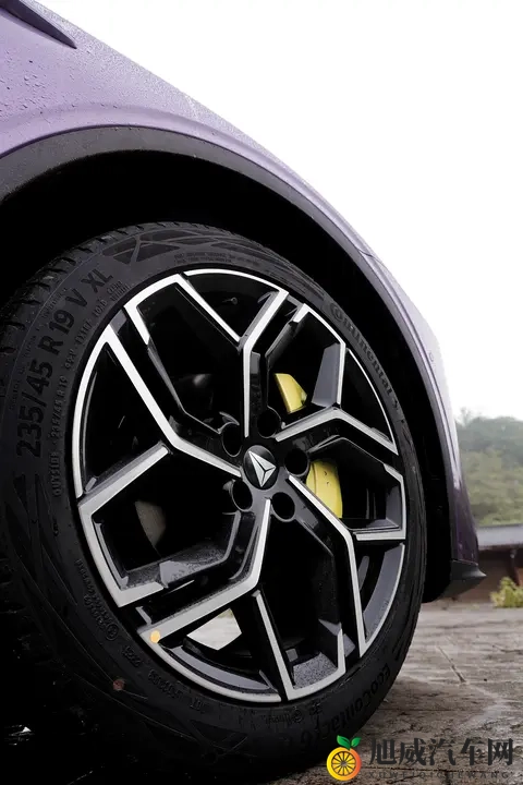 深蓝L06这个紫太漂亮了！-1