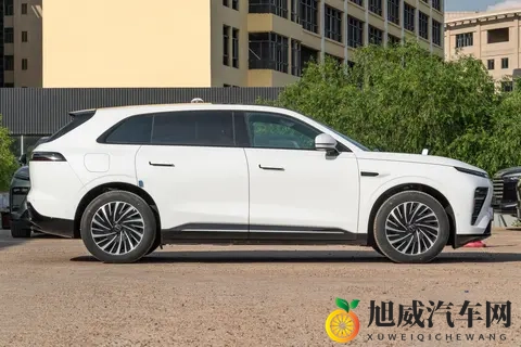 现在买 SUV，不看这款真的亏了！​聊聊2025 款星途星纪元 ET-2