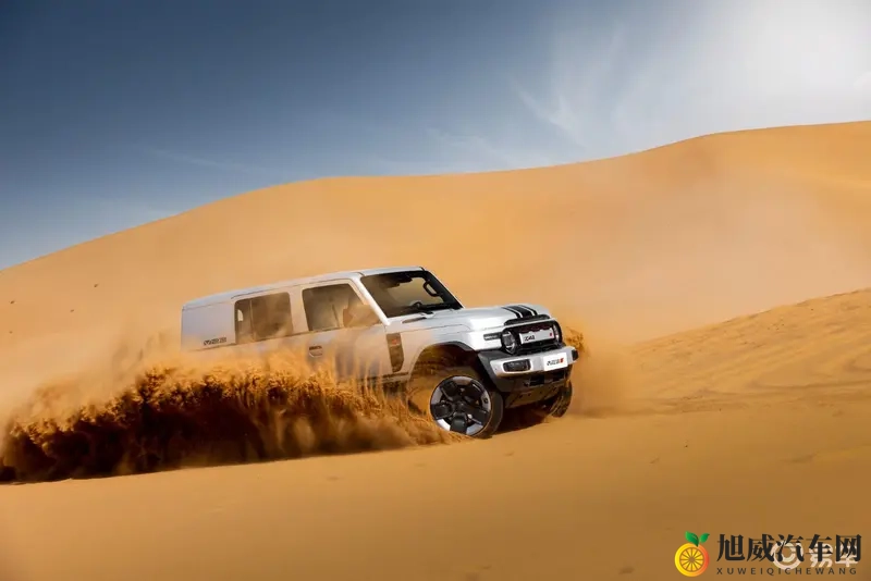 班长哭了能不能再抠游戏里面的钱：新能源汽车崛起，自动驾驶挑战，汽车金融创新，行业未来可期-1