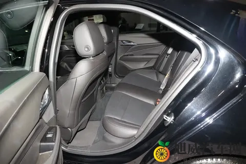 20万级后驱王者！凯迪拉克CT4选买全攻略-1