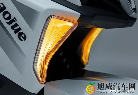 不是合资买不起,是ADX125太懂代步!直降1600,缺点摩友吵翻?-2