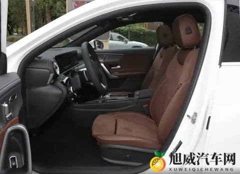 奔驰A级选购指南！请放弃25万的A180L丐版，多花244万上A200L吧-1