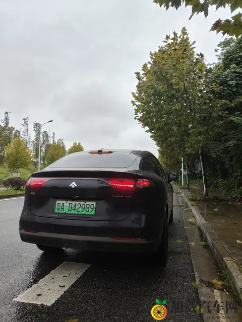 昊铂HT vs 燃油车：通勤成本的“省”级对决-3