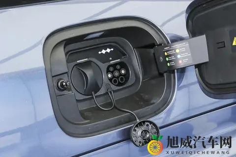 比亚迪又上狠货！方盒子造型+豪华内饰，综合续航1300KM！-1