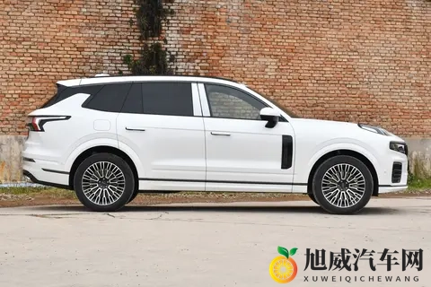 才1988万起！四驱+20T+8AT，空间大配置高，家用选它准没错-3