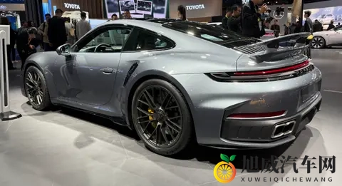 保时捷：新款轿跑登陆中国市场，这才叫“硬实力”！-3