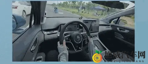 尚界H5辅助驾驶七大场景测试全通关 配华为乾崑ADS 4-2