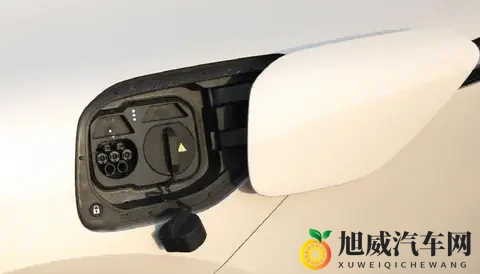 阿维塔12四激光版上市，鸿蒙座舱+四雷达助力舒适出行-2