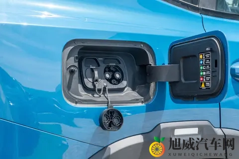 15万预算，既能通勤又能带娃玩乐？这款SUV可以看看！-2